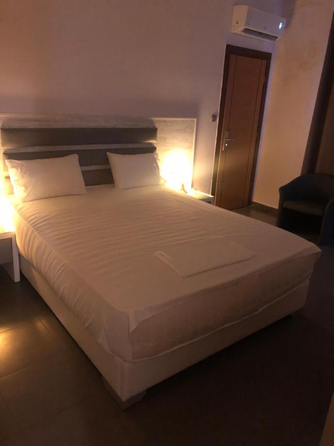Αφροδίτη Hotel Neon Rysion Ngoại thất bức ảnh