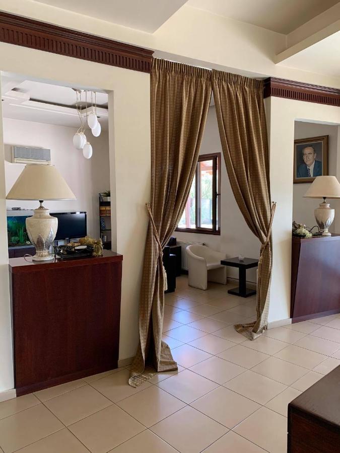Αφροδίτη Hotel Neon Rysion Ngoại thất bức ảnh