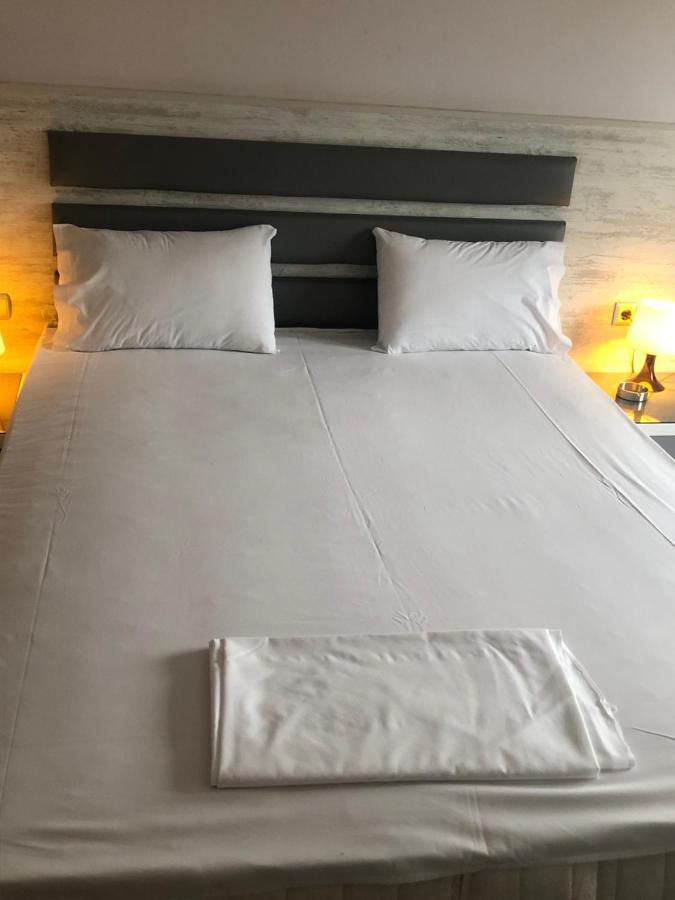 Αφροδίτη Hotel Neon Rysion Ngoại thất bức ảnh